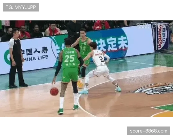 打手犯规怎么判？新手球员必须知道的犯规判定规则